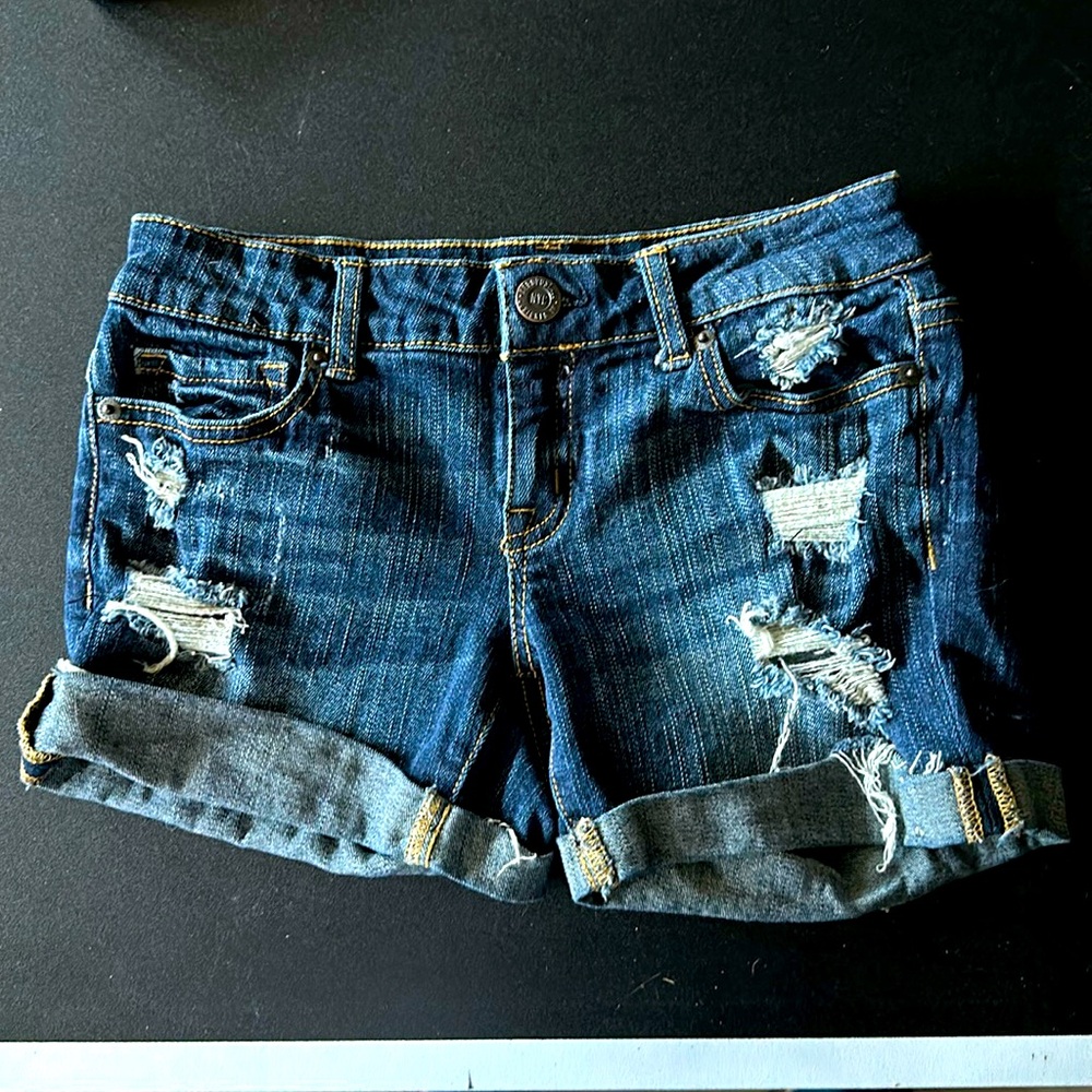 Aeropostale MIDI Distressed Shorts 00